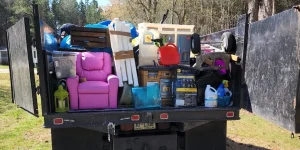 Expert House Cleanout Services for Preparing Homes Before Selling Them